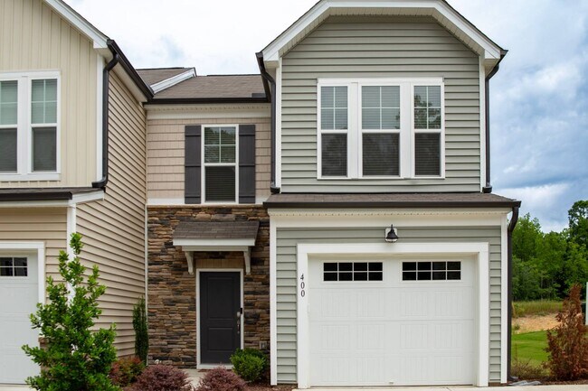 Photo - 400 White Oak Ridge Dr