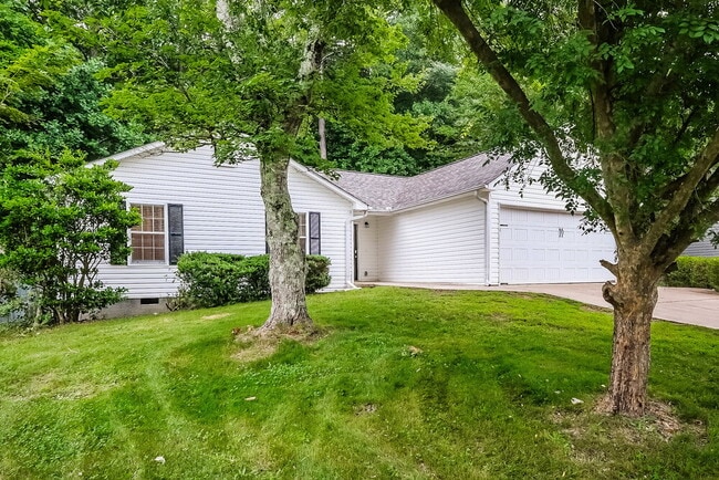 Photo - 426 Ivy Crest Dr