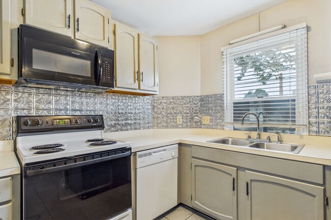 Photo - UNCG Area – Chancellors Court Townhomes. W...