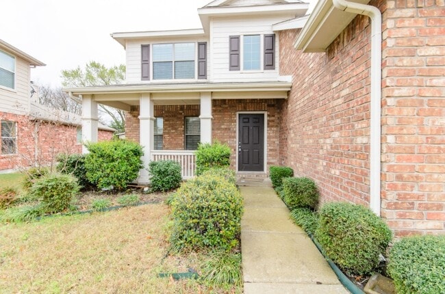 Photo - 249 Niagara Falls Dr