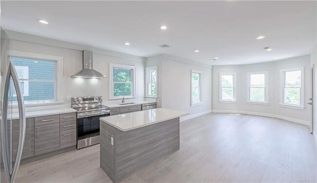 Photo - 36 Pratt St Unit 2