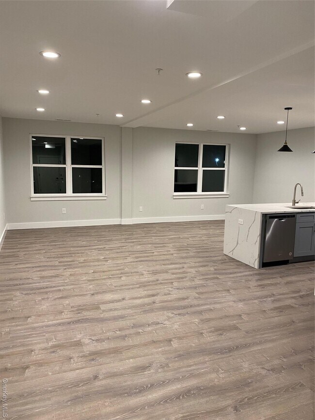 Photo - 530 N Main St Unidad 6