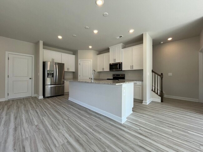 Photo - 1716 Braemar Vlg Dr