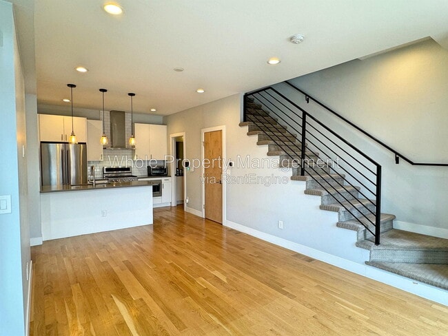 Photo - 1448 Xavier St