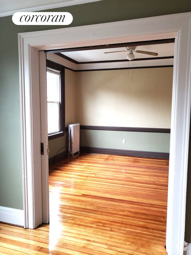 Building Photo - 387 Van Duzer St Rental