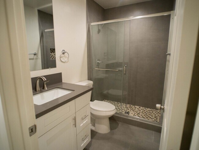 Photo - Parkway Plaza Apartments