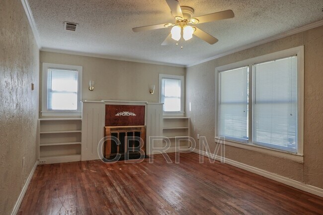 Photo - 2305 27th St