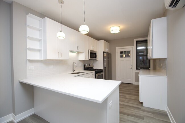 Photo - 3929 N Janssen Ave Unit J02W