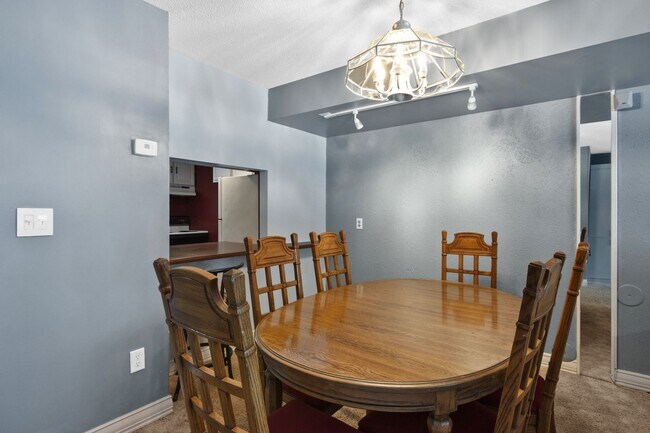 Photo - 2 Bedroom Condo Sleeps 8 for Long Term Rent