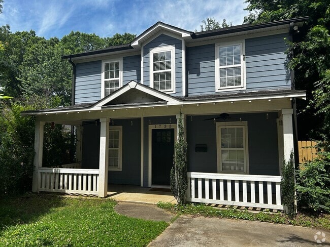 Building Photo - Gorgeous 4 Bedroom Home in Belmont Neighbo...