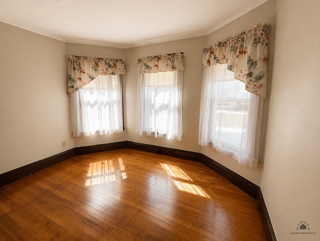 10 Middle St Unit 1