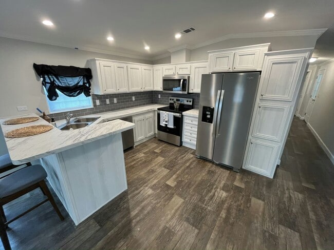 Photo - 311 Lighthouse Way