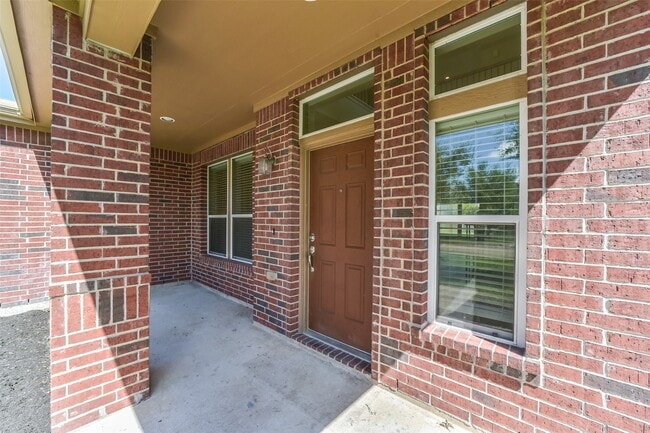 2815 E Trailblazer Ln