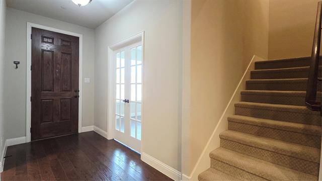 Photo - 309 Tottenham Ct