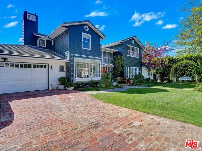 Photo - 1056 Corsica Dr