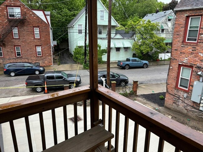 Photo - 1902 E 123rd St Townhome