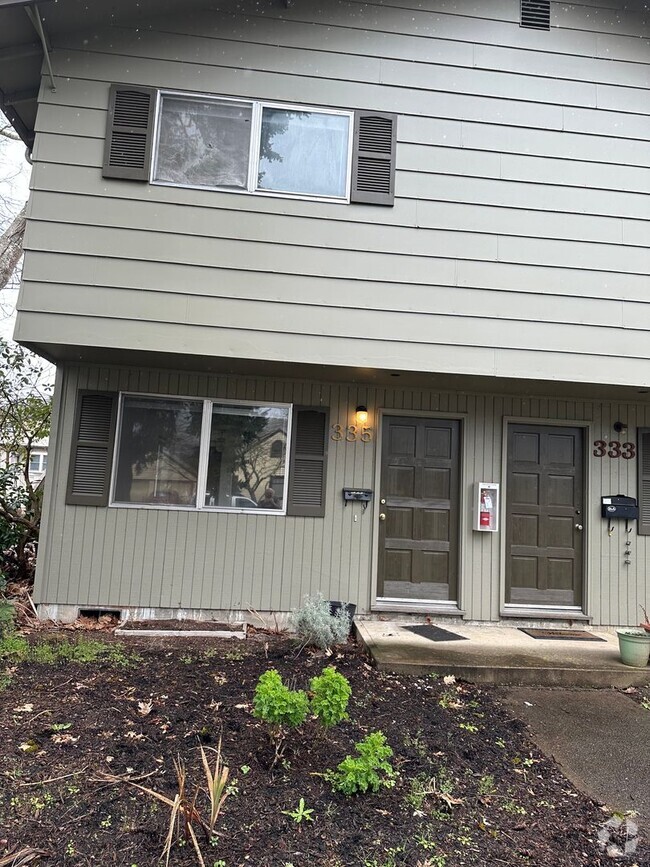 Building Photo - Corvallis To Campus 2 Bedroom 1 1/2 Bath W... Rental