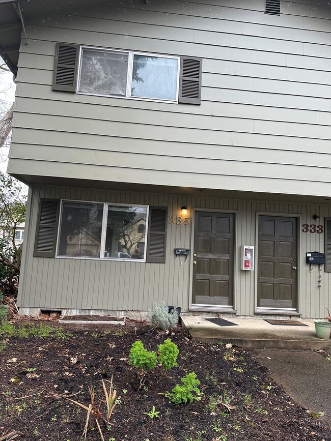 Corvallis To Campus 2 Bedroom 1 1/2 Bath W... - Corvallis To Campus 2 Bedroom 1 1/2 Bath W... House