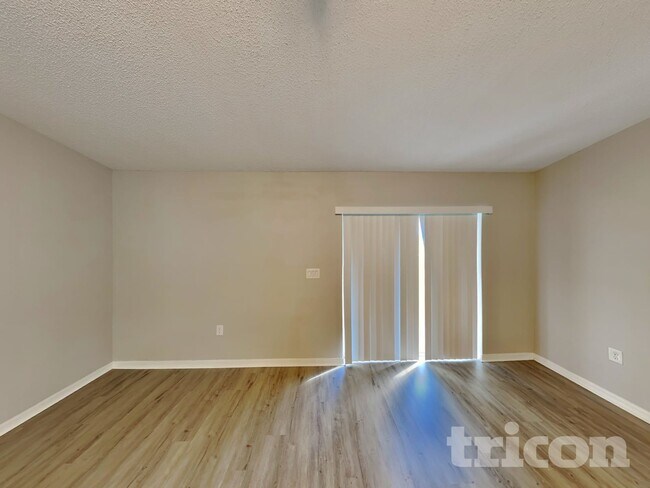 Photo - 102 Milton Pl