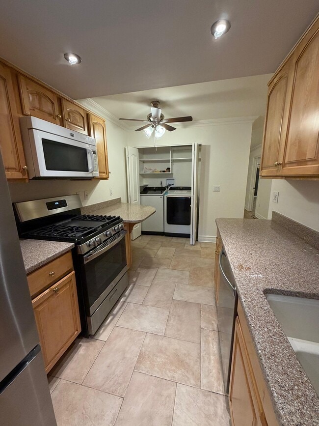 169 Devon Ct