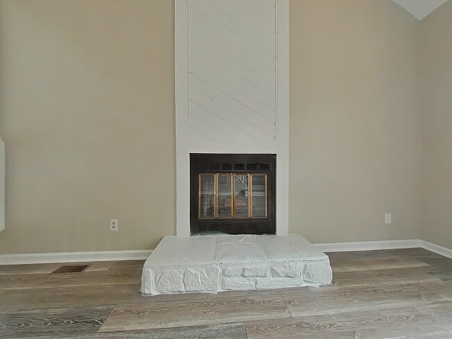 Photo - 6449 Kelmscot Ct