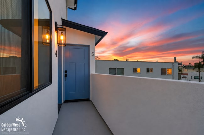 Building Photo - Newly Built 2Bdm 2Ba Upper-Level Apartment with Modern Finishes & Bright Open Living!