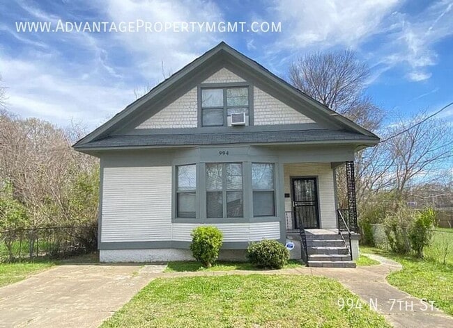 Photo - 994 N 7th St