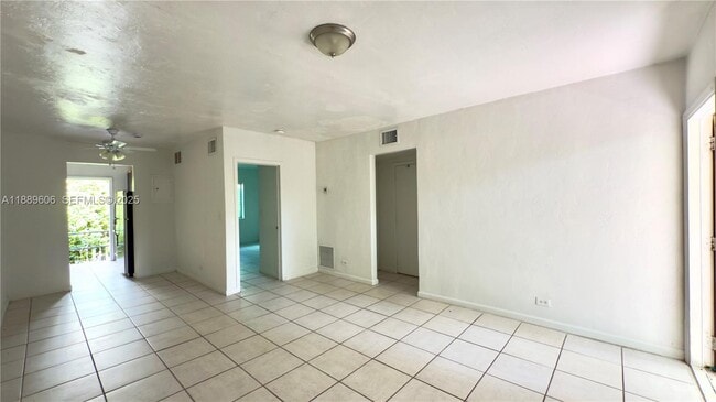 Photo - 145 N Shore Dr Unit 3