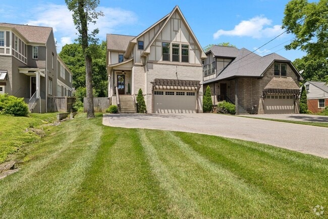Building Photo - Welcome to this beautifully designed 4-bed... Rental