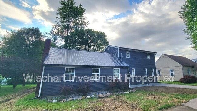 Photo - 720 N Moening St