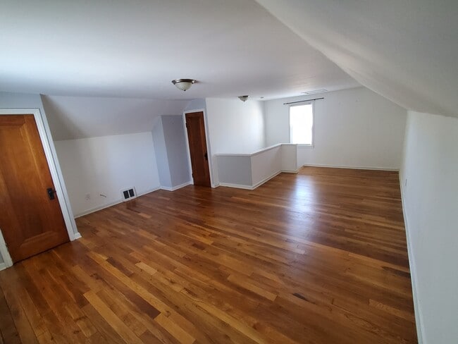 24501 Penn St
