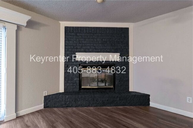 Photo - 732 Westridge Ct