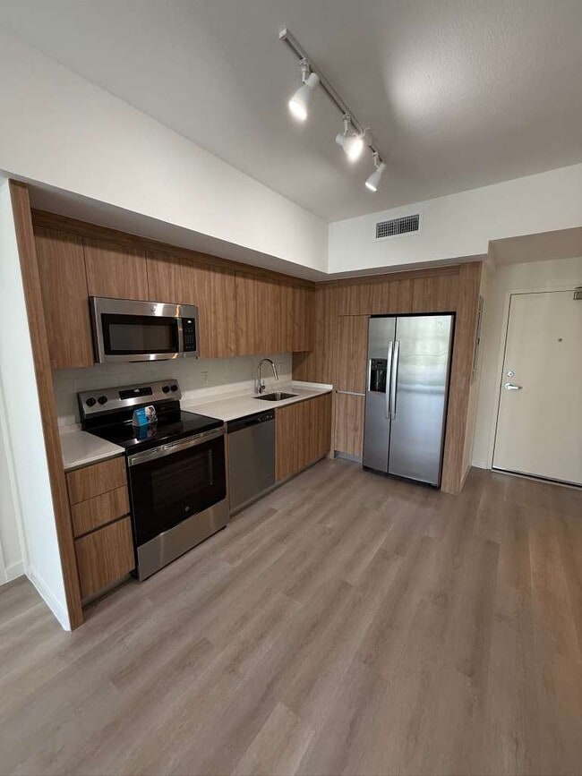 Building Photo - 478 NW 153rd St Unit A1