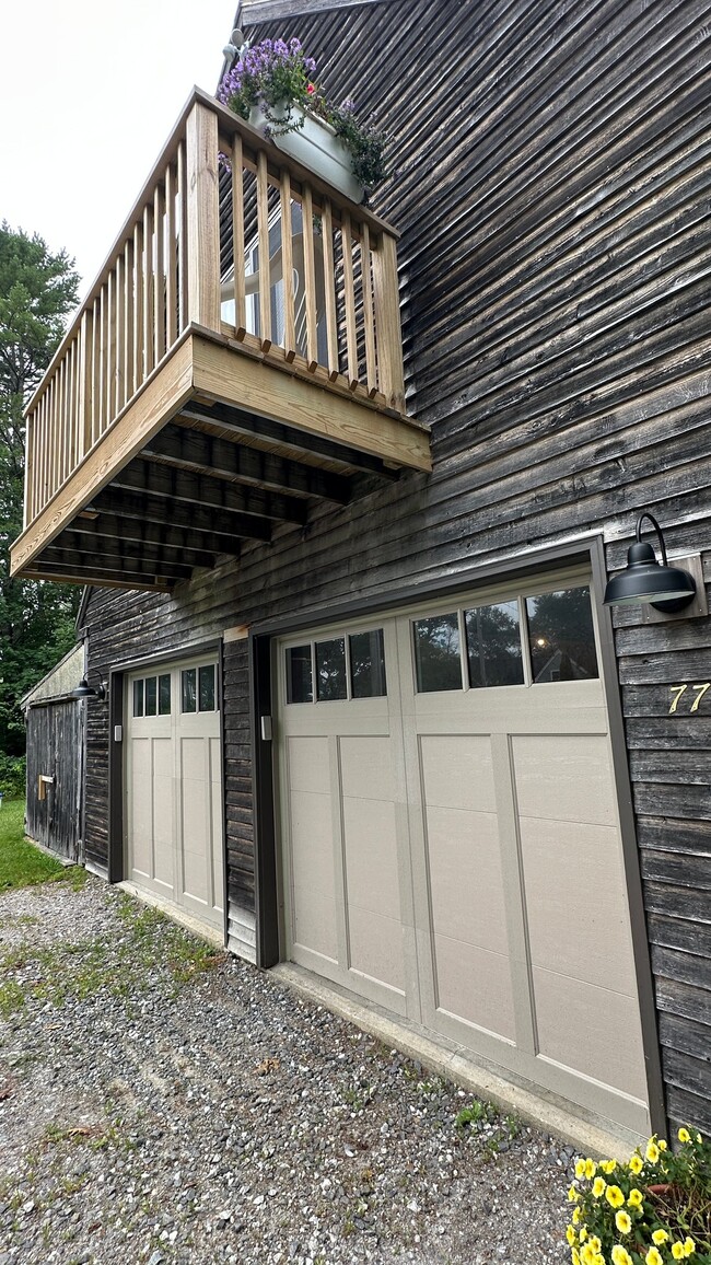 77 Maquoit Dr