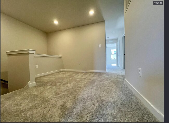 Photo - 42 Four Leaf Dr