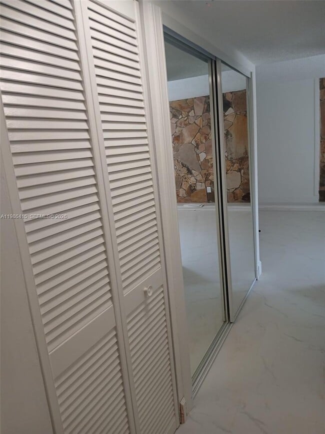 Photo - 8405 NW 8th St Unidad 311