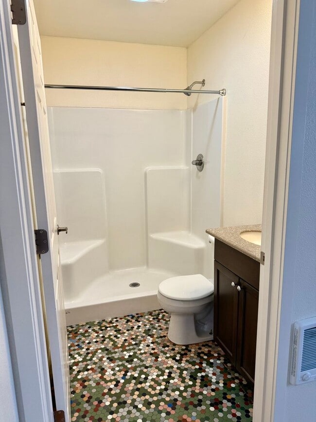 Photo - 1 Bedroom Sellwood Unit 1