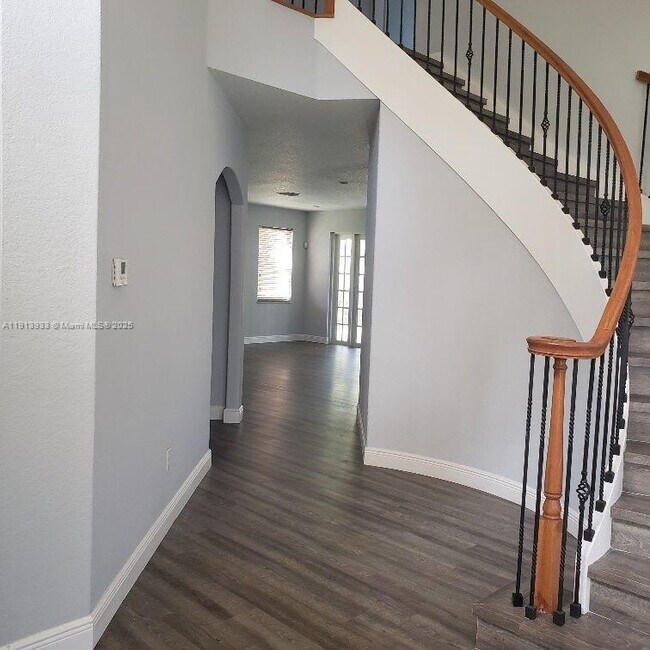 Photo - 6506 Marbletree Ln