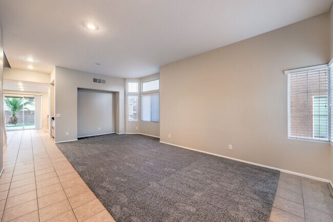 Photo - Gorgeous 6Bed/5Bath/4Car, 2-Story Home located in the Mountains Edge