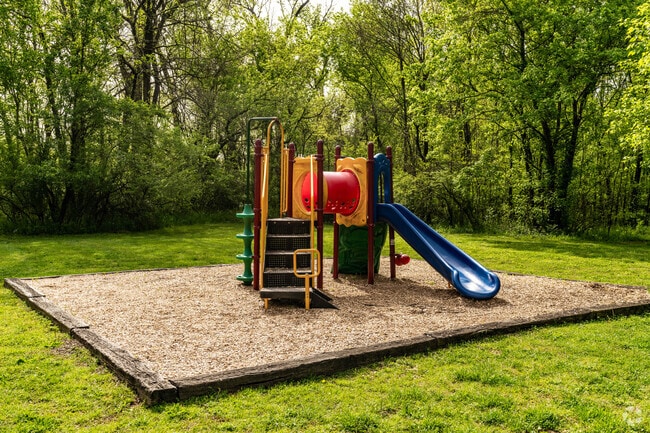 Patio de juegos - River Retreat Apartments