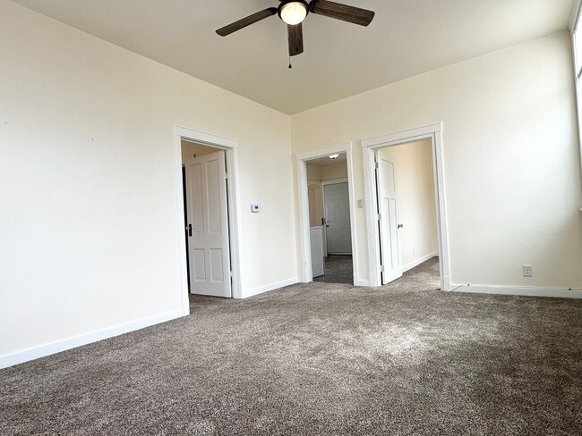 Photo - 2016 Marshall St Unit Apt A