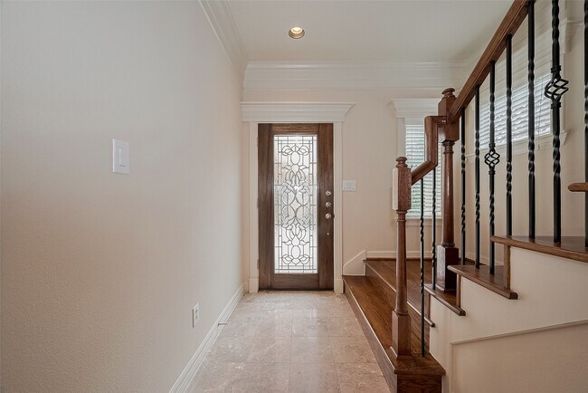 Photo - 1419 Thompson St