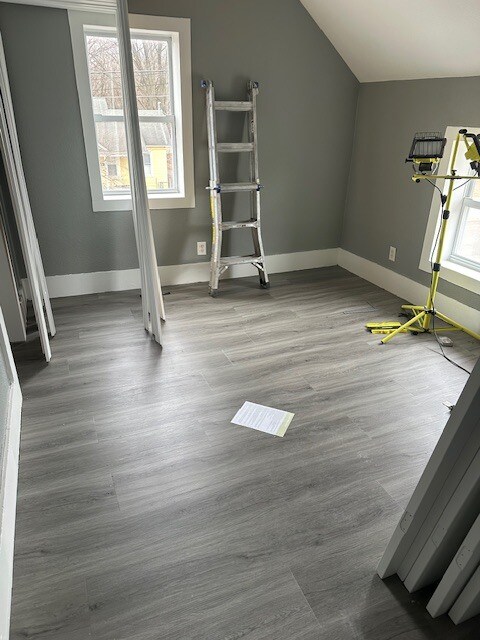 Photo - 837 Niagara St