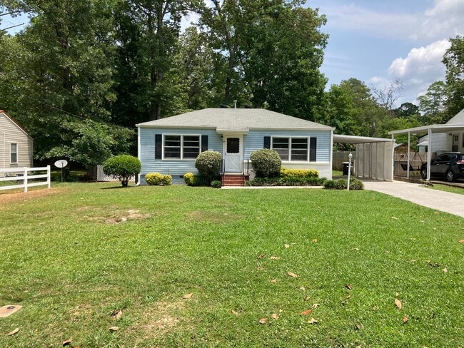 Building Photo - Updated 2/1 House in Garden Lakes- $1,150