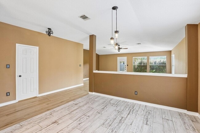 Photo - 2656 Bradley Ln