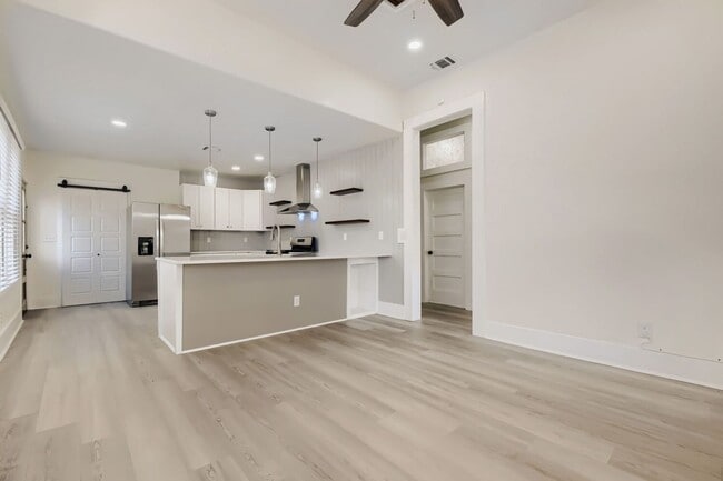 Photo - Beautifully Remodeled Dignowity Hills Home | Minutes to The Pearl, Downtown & Parks!