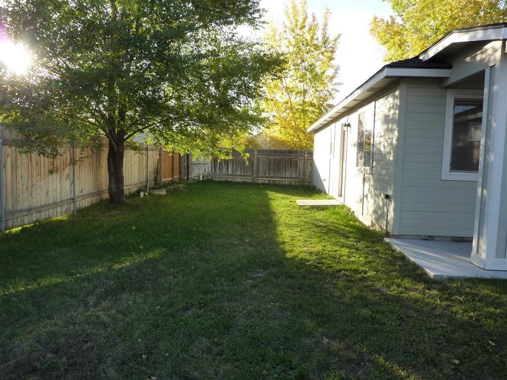 Photo - Super Private & Great Location