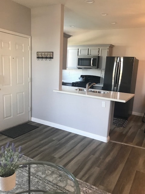 ENTRANCE FLOORING ALL UNIT - 2201 Ramsgate Dr Unit 925