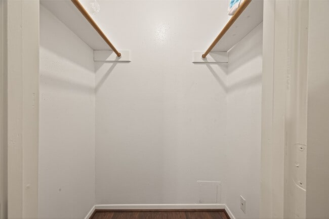 Building Photo - 1407 Somercotes Ln