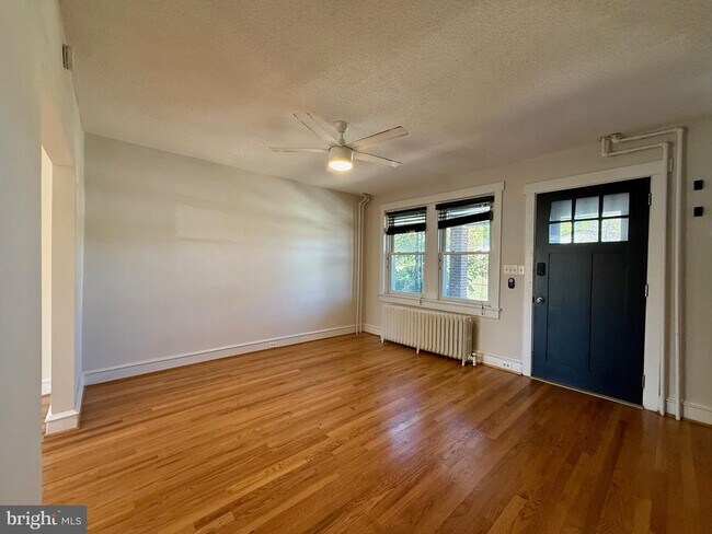 Photo - 1704 W 14th St